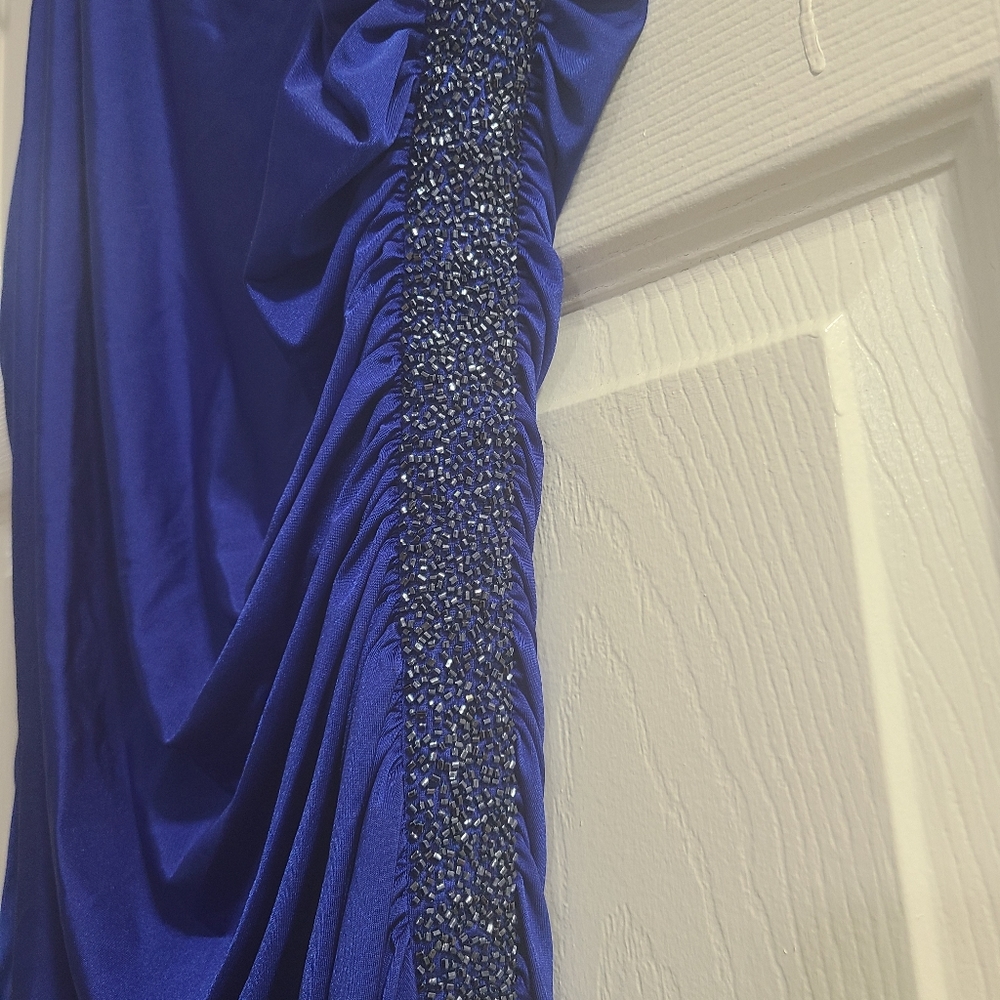 Dress - Picture 2 of 4
